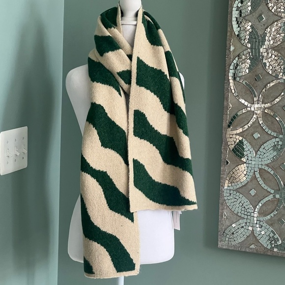 NWT Anthropologie Scarf - Picture 4 of 8